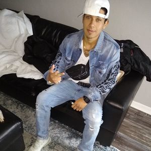 Meet your Posher, Luis